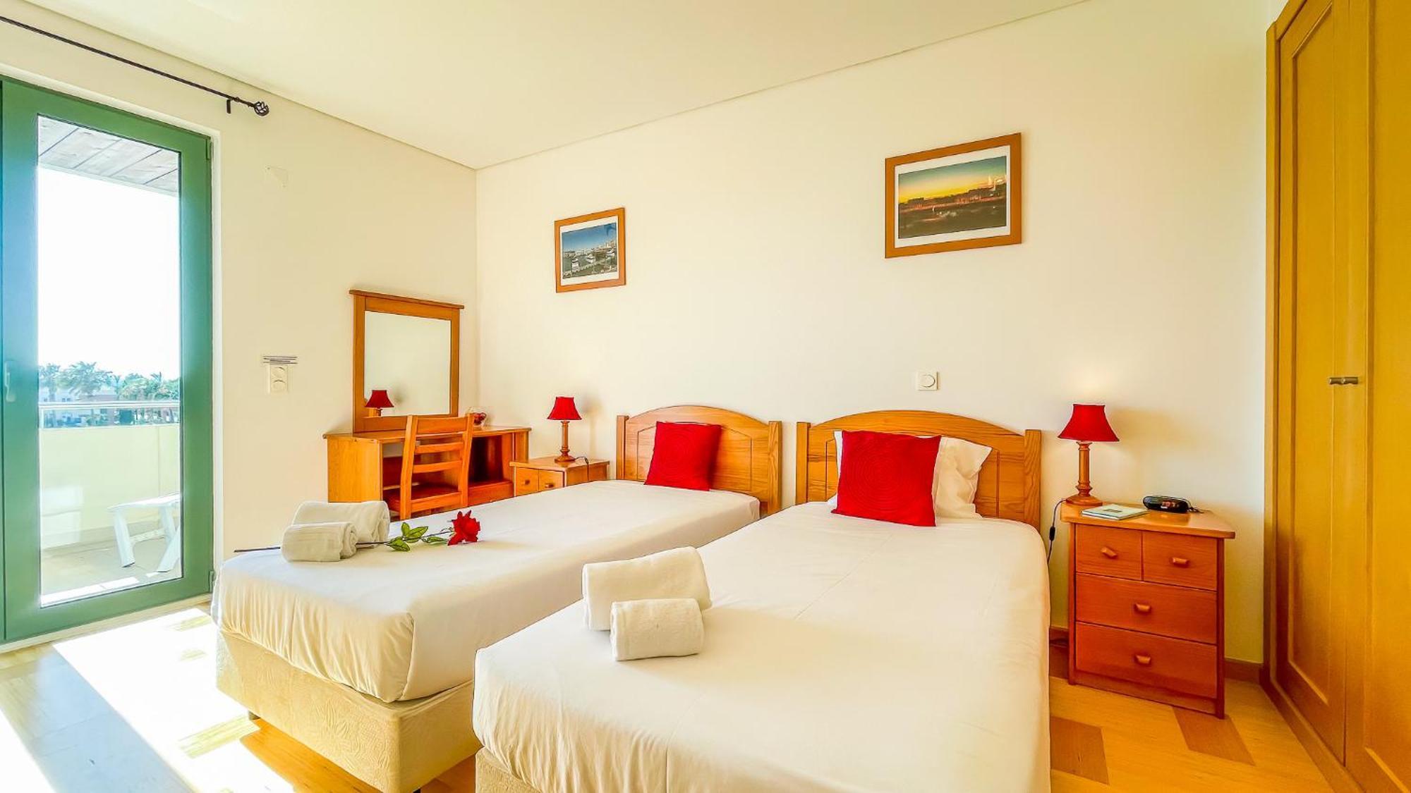 AQ 310 Incrível apartamento de dois quartos com vista para a Marina Quarteira Exterior foto